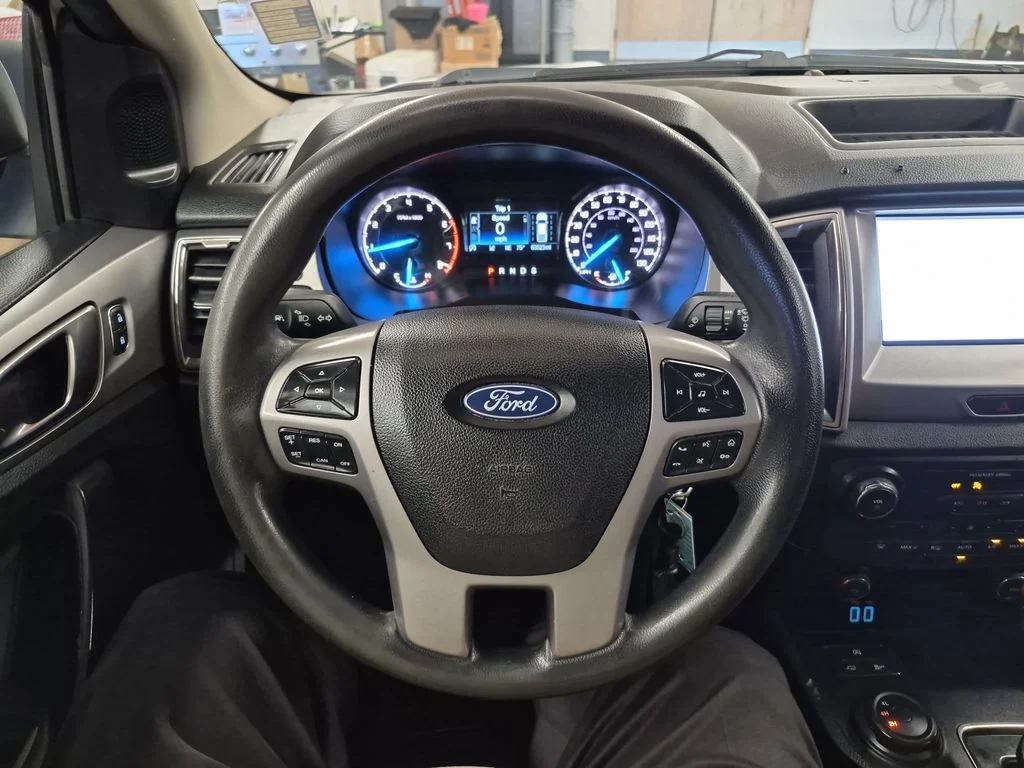 Used 2021 Oxford White Ford XLT image 27