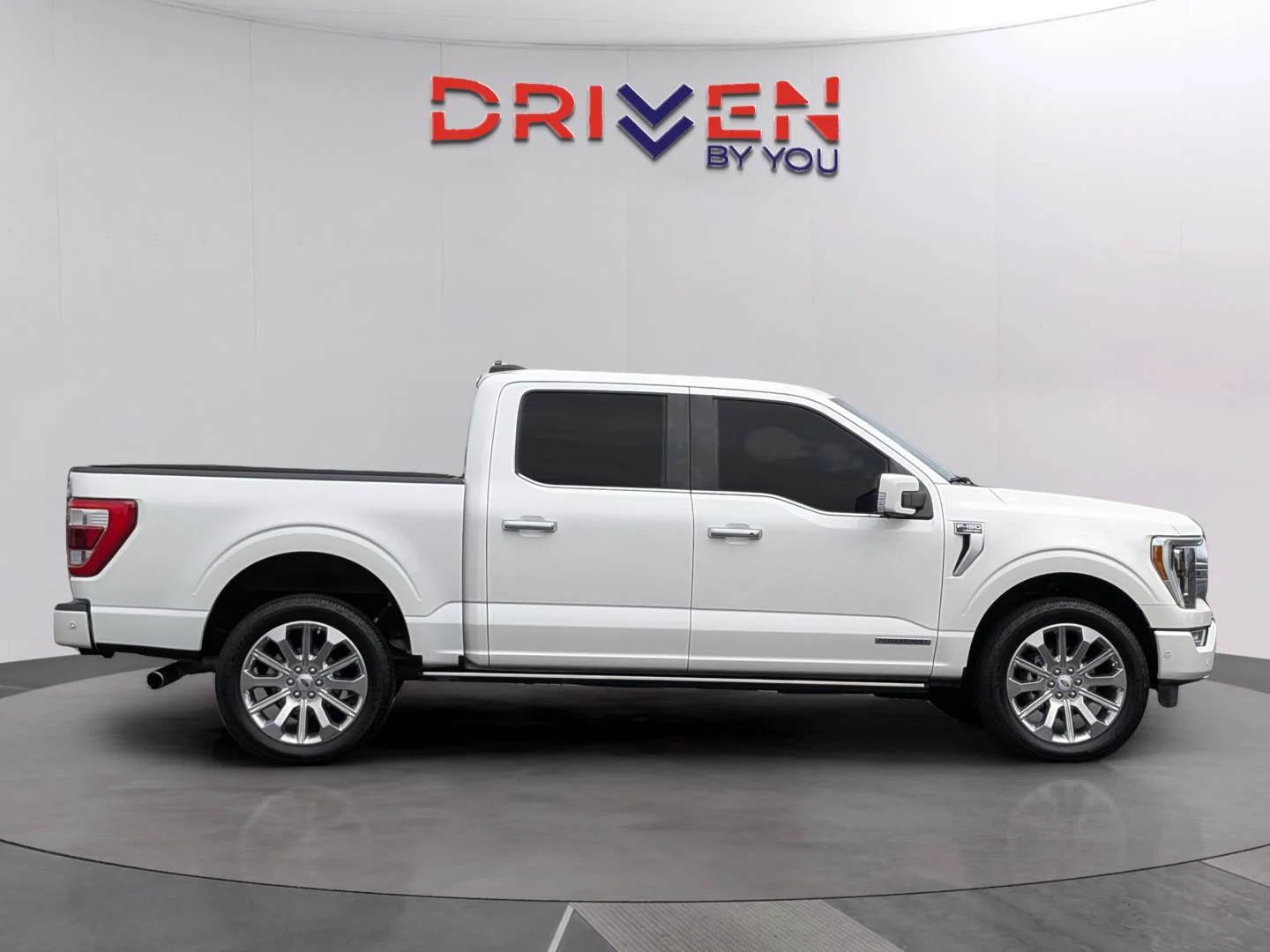 Used 2021 Star White Metallic Tri-Coat Ford Limited image 6