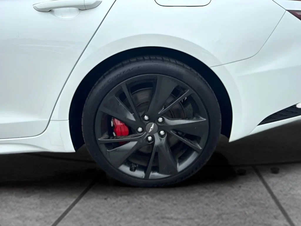 Used 2023 White Genesis 3.3T image 25