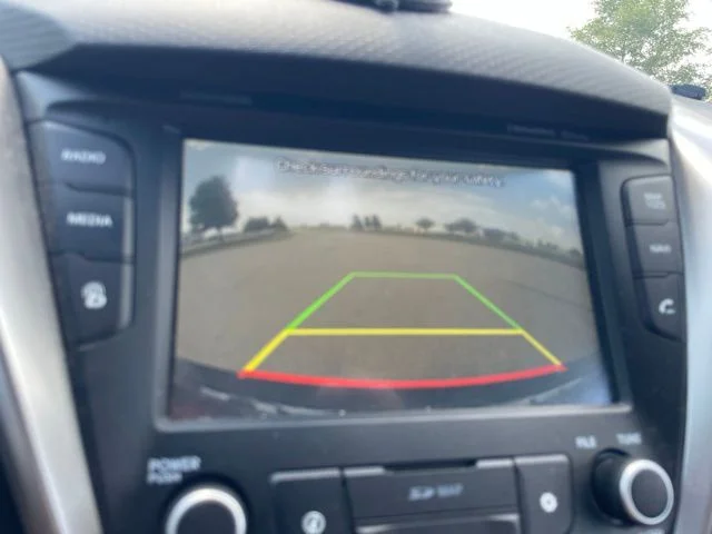 Used 2016 Black Hyundai Base image 9