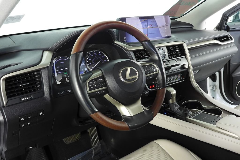Used 2020 Eminent White Pearl Lexus 450h image 31