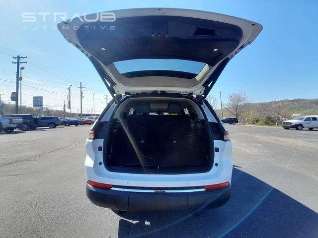 Used 2021 Bright White Clearcoat Jeep Limited image 70