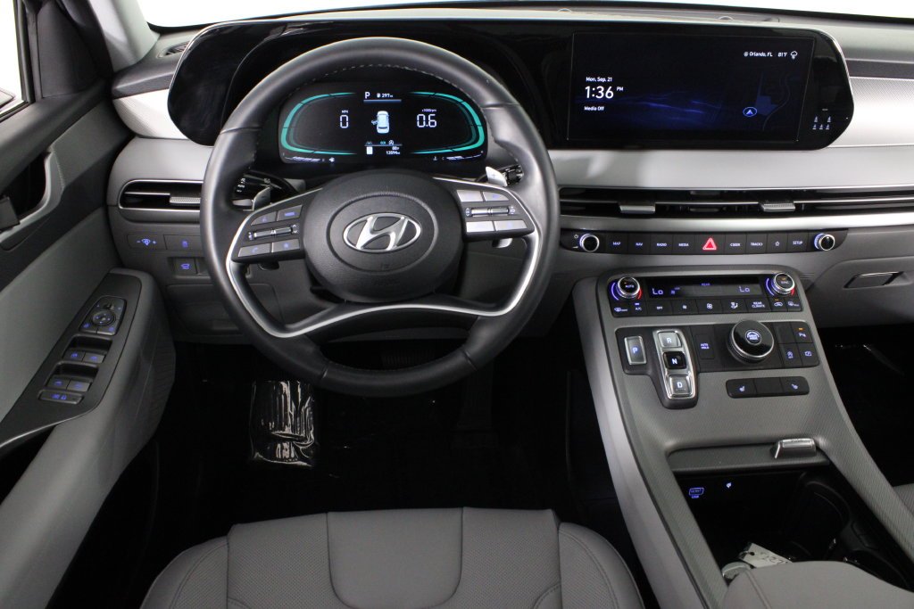 Certified Used 2025 Silver Hyundai SEL image 8