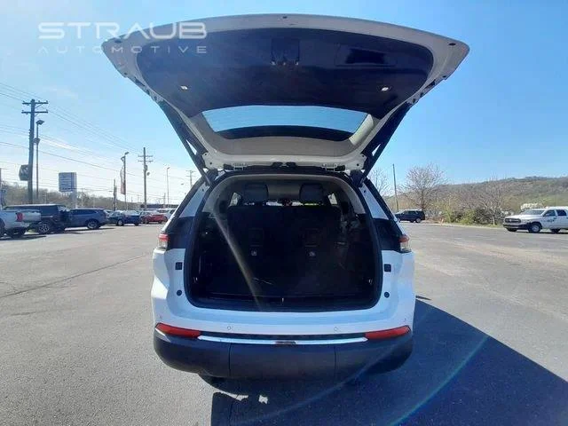 Used 2021 Bright White Clearcoat Jeep Limited image 70