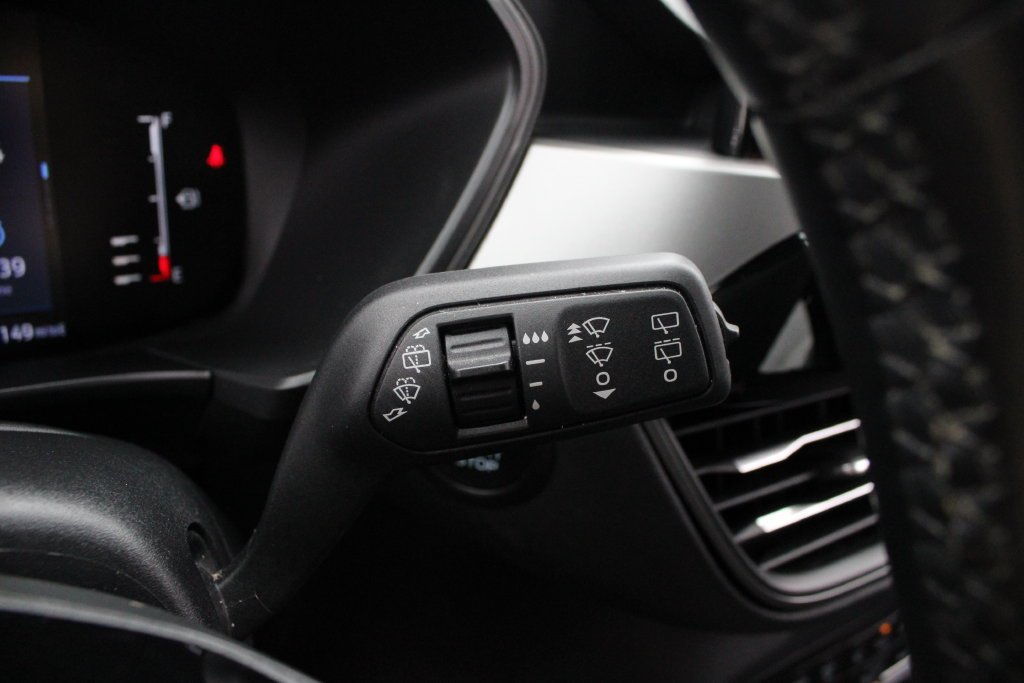 Used 2023 Vapor Blue Ford Active image 13