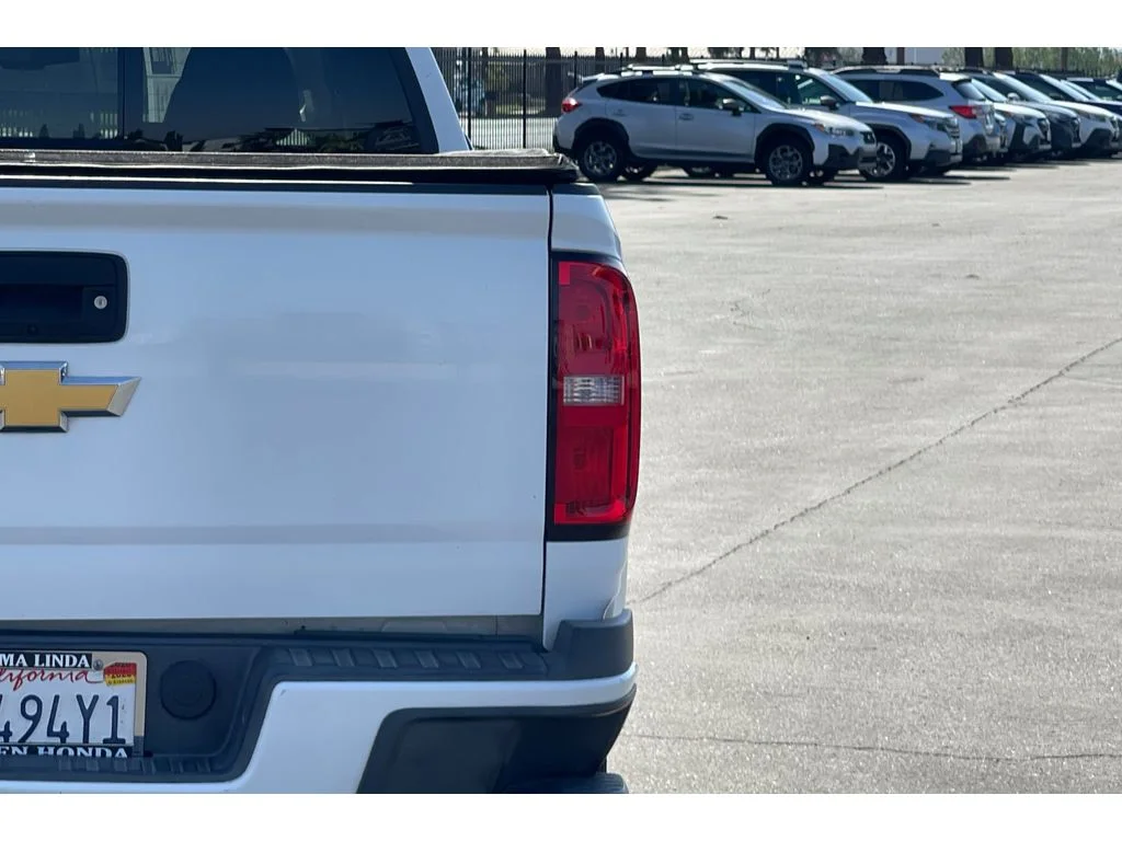 Used 2016 Summit White Chevrolet 4WD Z71 image 16