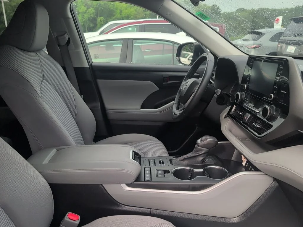 Used 2022 Black Toyota LE image 2