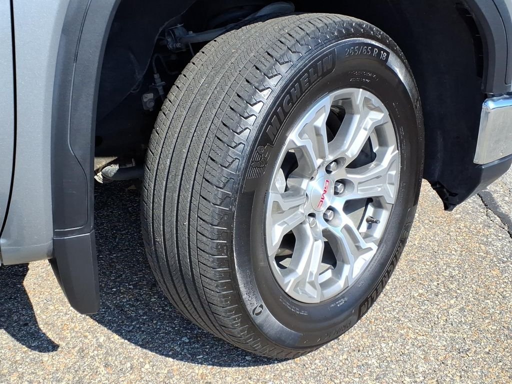 Certified Used 2025 Sterling GMC SLT image 9