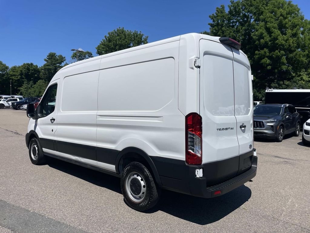 Used 2025 White Ford Base image 3