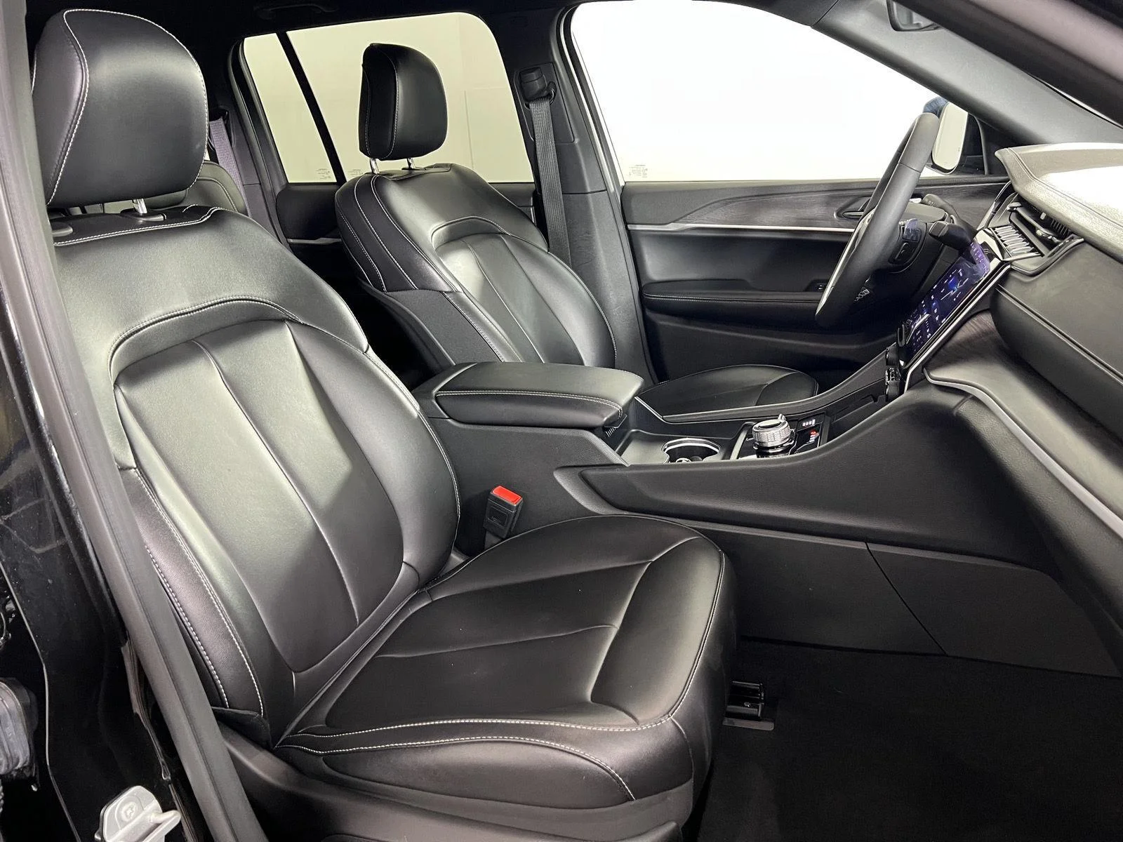 Used 2025 Bk Jeep Limited image 24