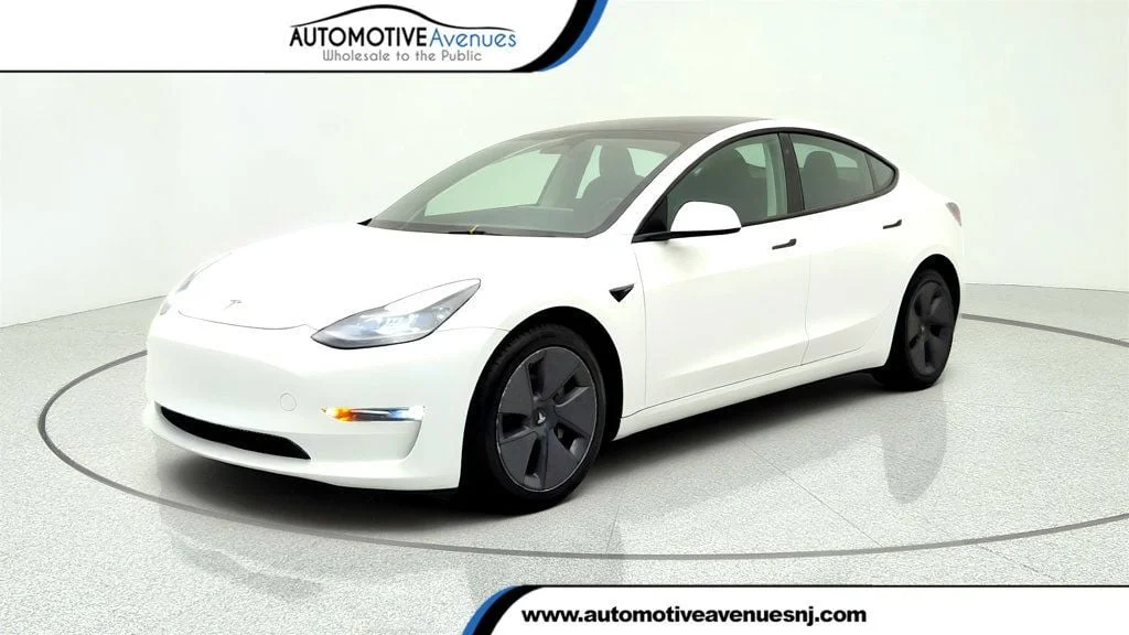 2023 Tesla Model 3's photo