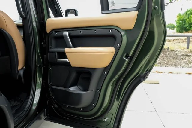New 2026 Woolstone Green Metallic Land Rover S image 57