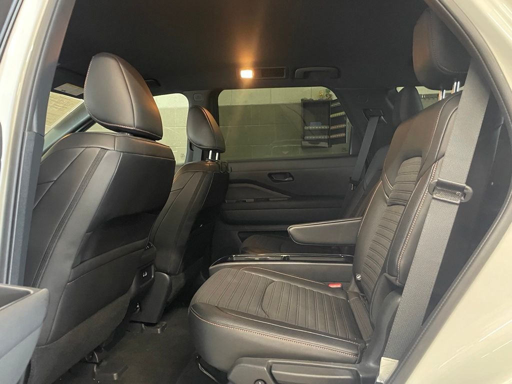 Certified Used 2024 White Nissan Rock Creek image 15