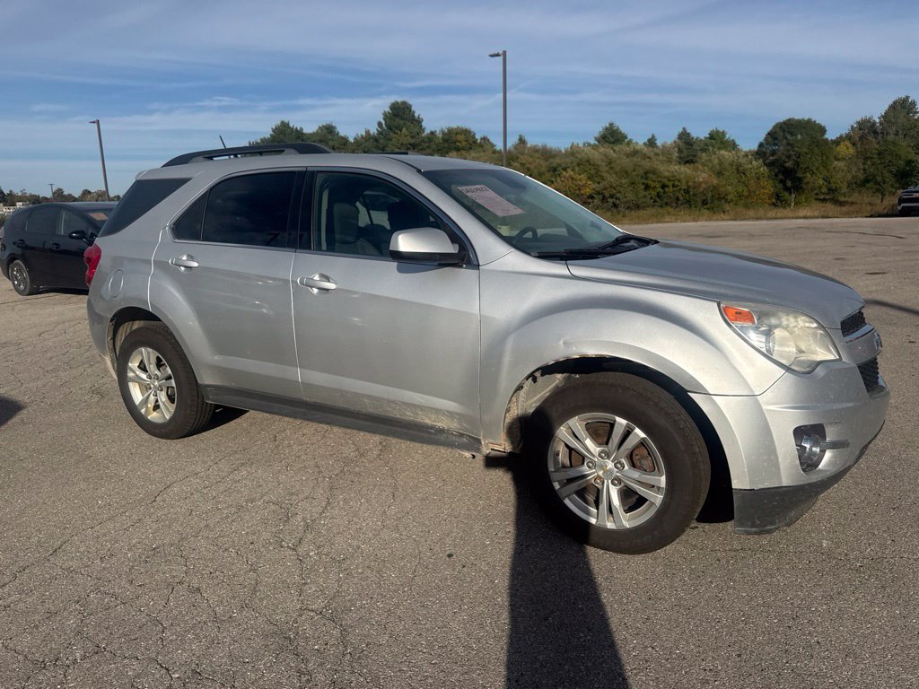 Used 2015 Silver Ice Metallic Chevrolet LT image 10