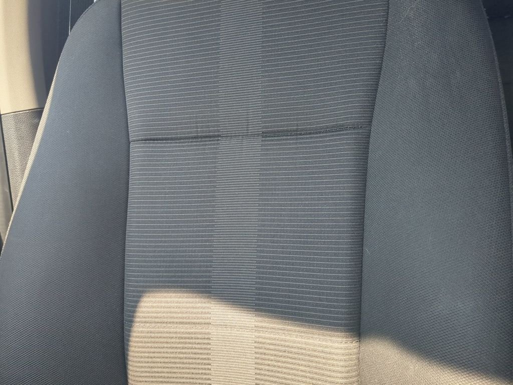 Used 2020 White Ford XL image 24