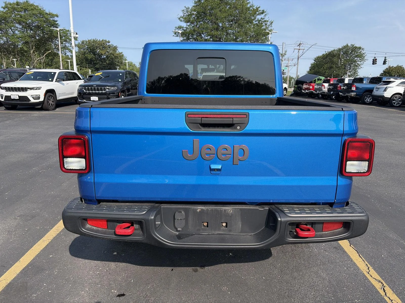 Used 2022 Hydro Blue Pearlcoat Jeep Rubicon image 6