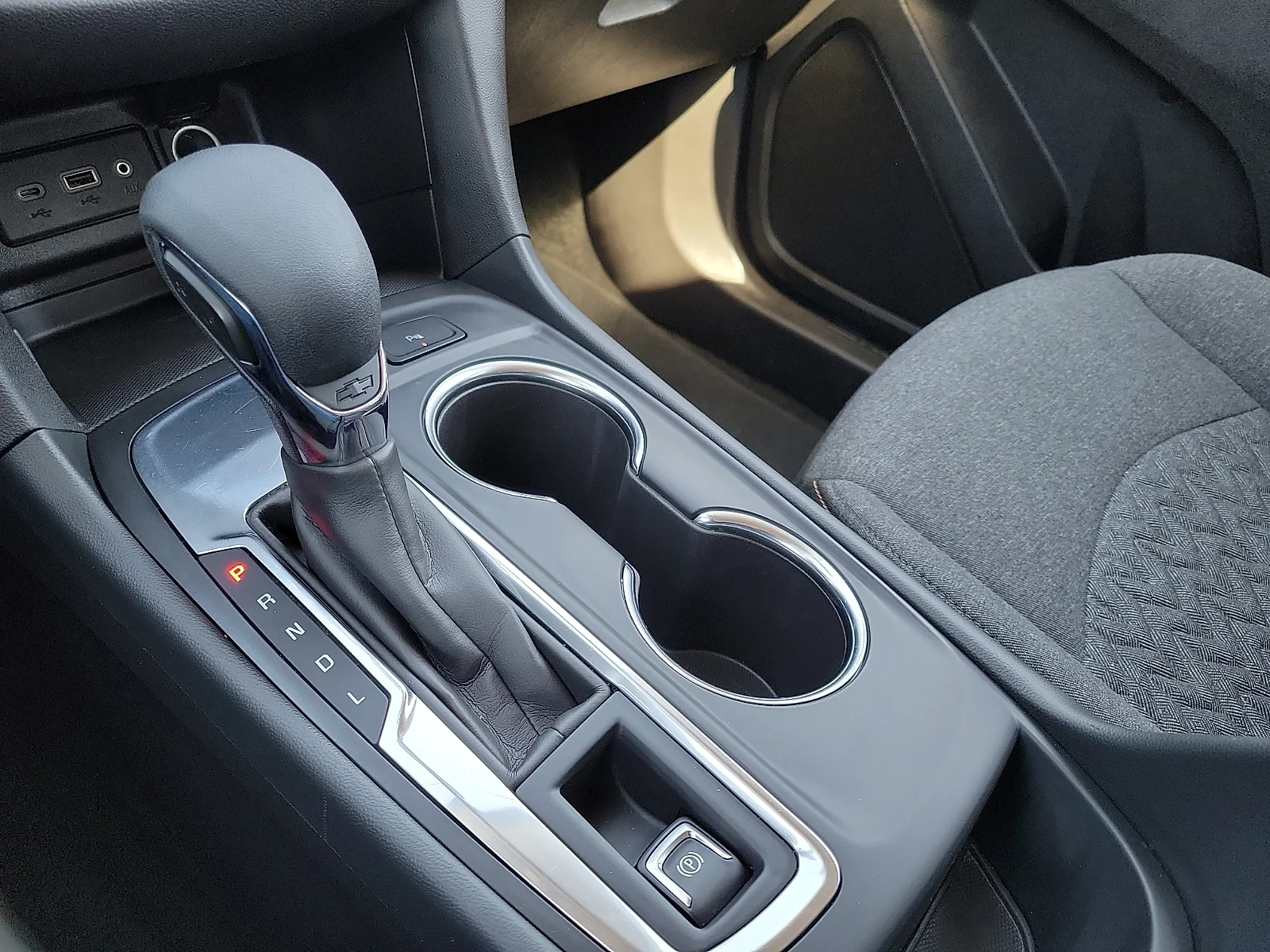 2024 Chevrolet Equinox LT - Photo 25