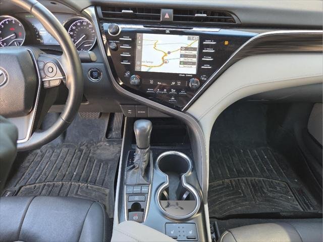 Certified Used 2018 CELESTIAL SILVER Toyota  image 19