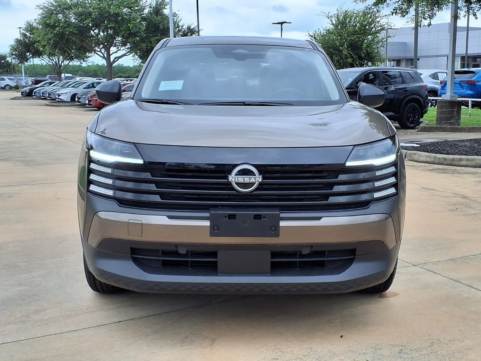 New 2026 Canyon Bronze Metallic Nissan S image 5