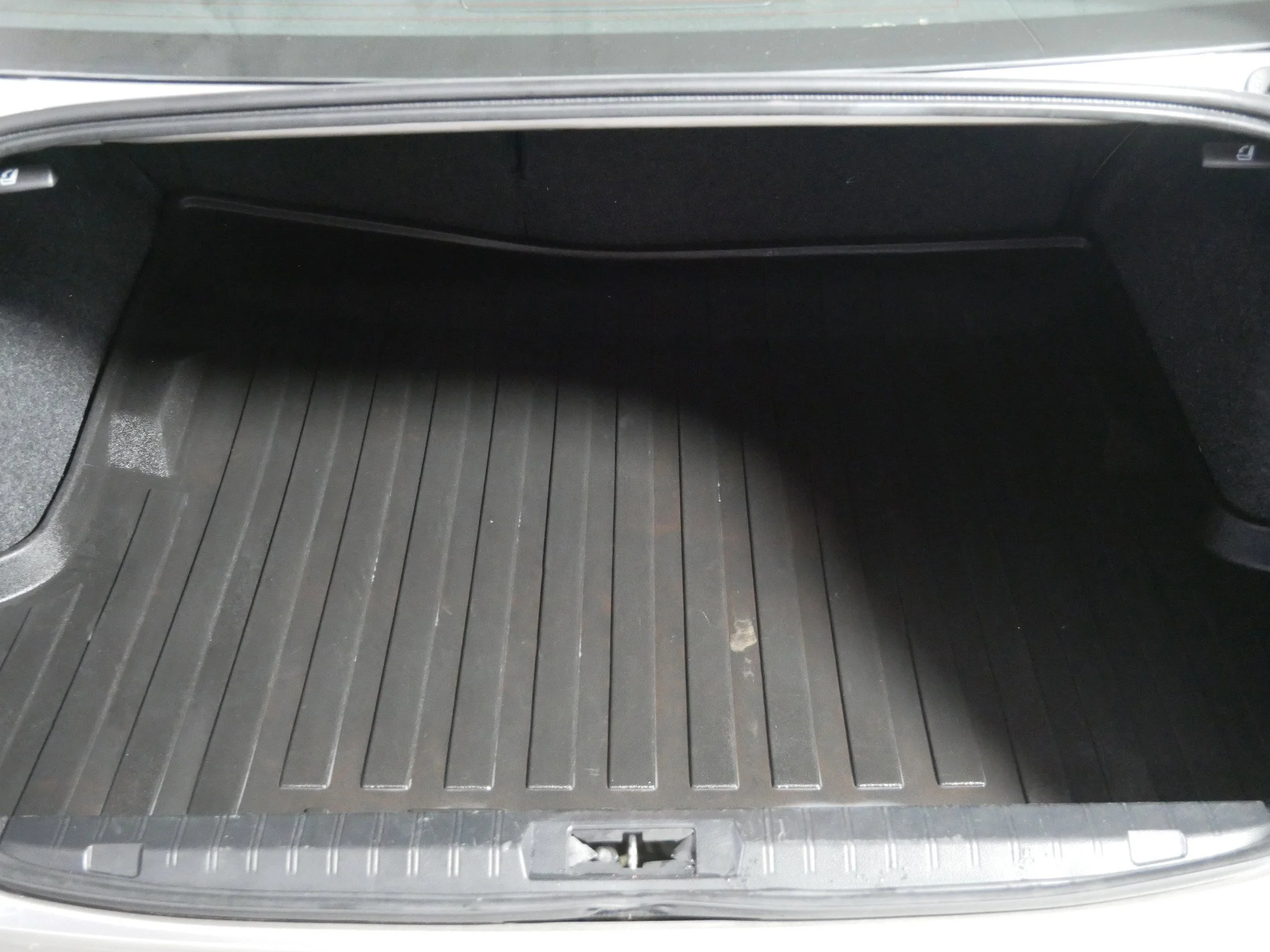 Used 2018 Tungsten Metallic Subaru Limited image 18