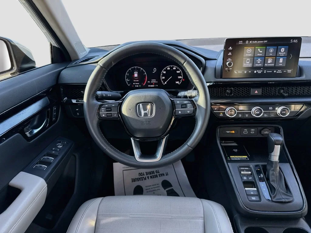 Used 2024 White Honda EX-L image 26