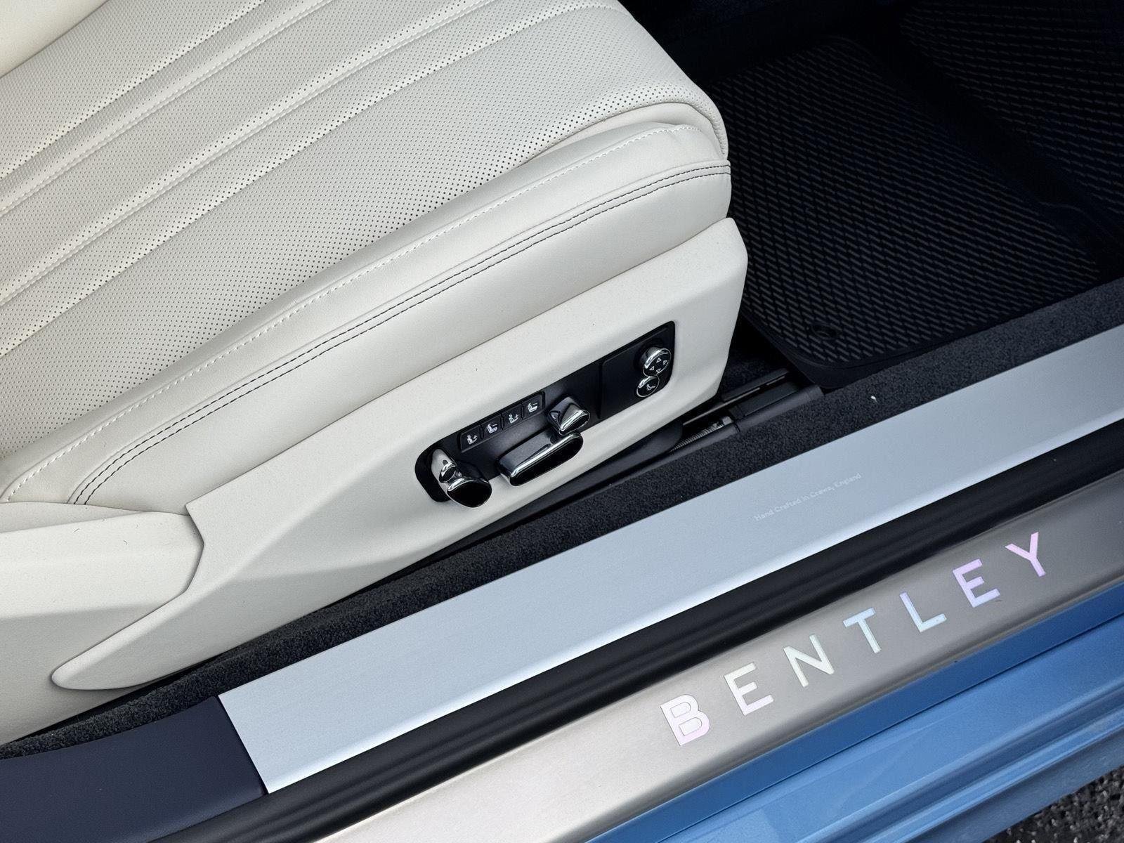 2026 Bentley Continental GTC Base - Photo 19