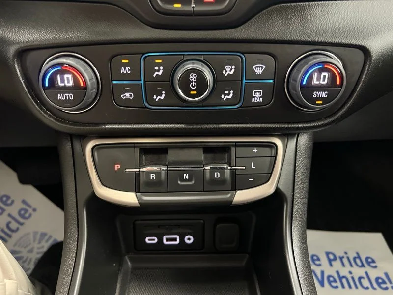 Used 2023 Black GMC Denali image 30