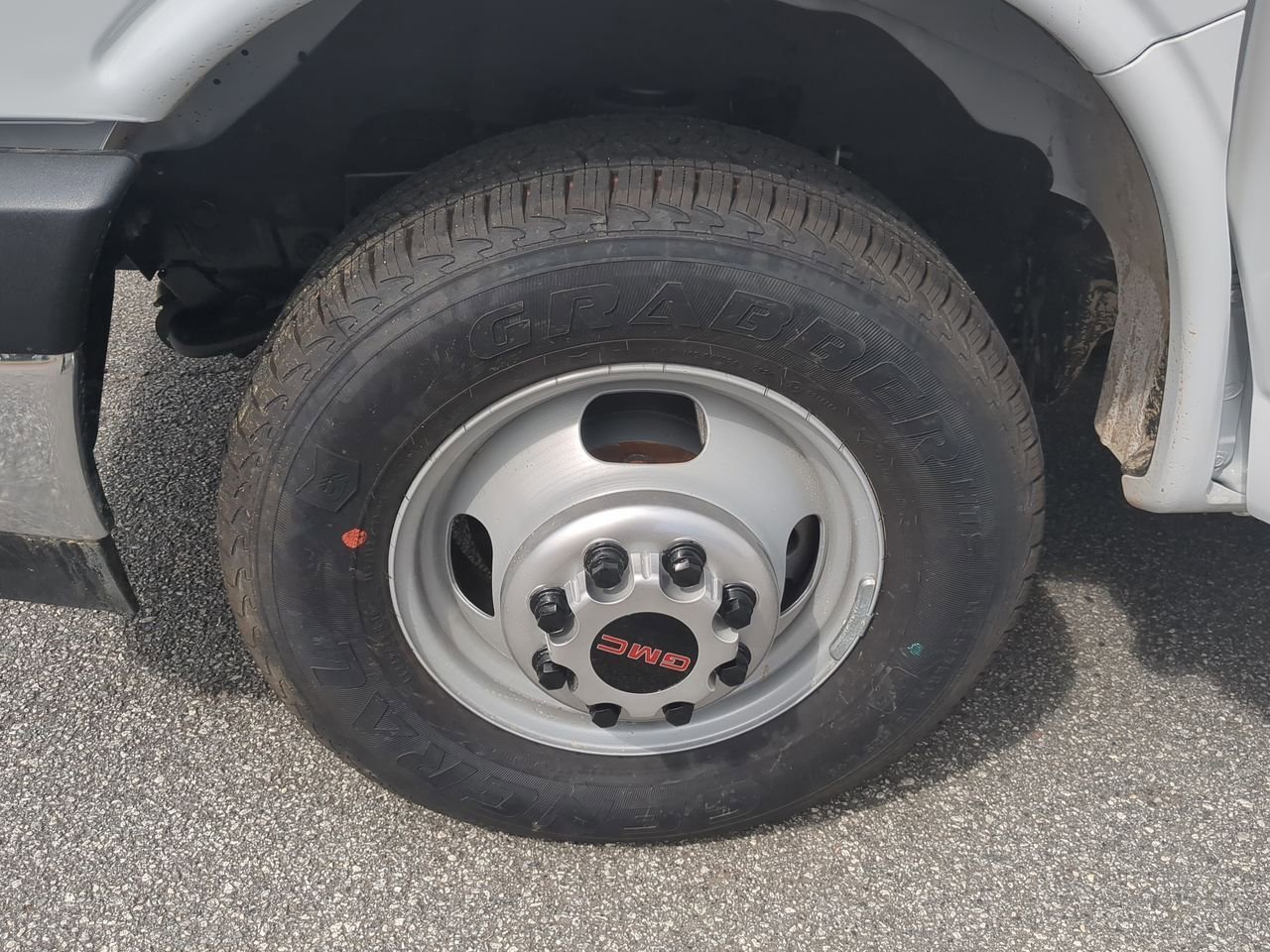 New 2025 Summit White GMC Work Truck image 29