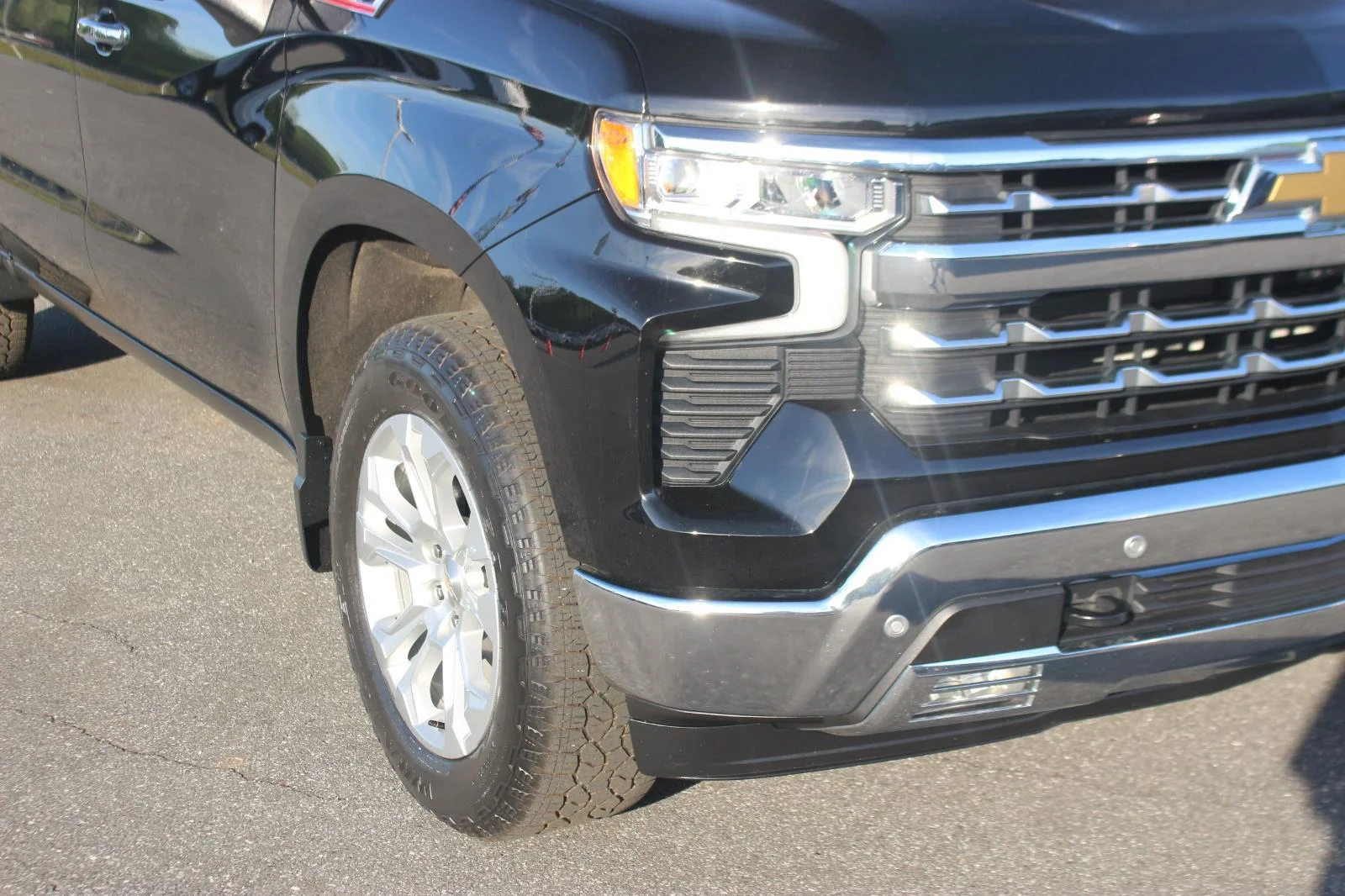 Used 2023 Black Chevrolet LTZ image 8