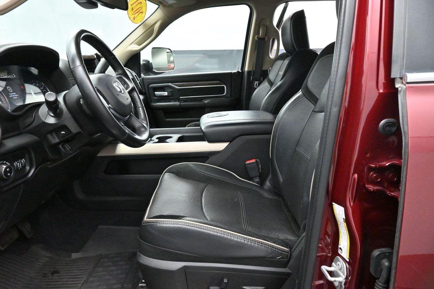 Used 2021 Delmonico Red Pearlcoat Ram Laramie image 11