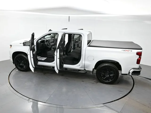 Used 2025 Summit White Chevrolet Custom image 39