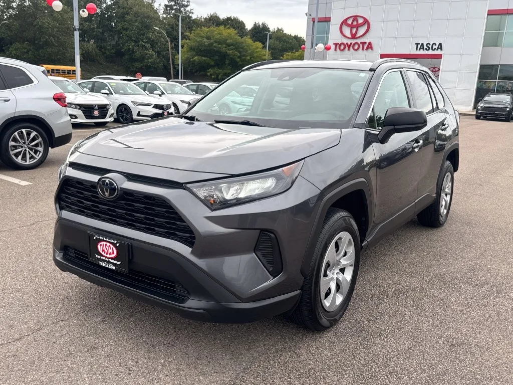 Used 2021 Gray Toyota LE image 3