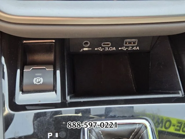 Used 2025 Crystal Black Silica SUBARU ONYX EDITION image 25