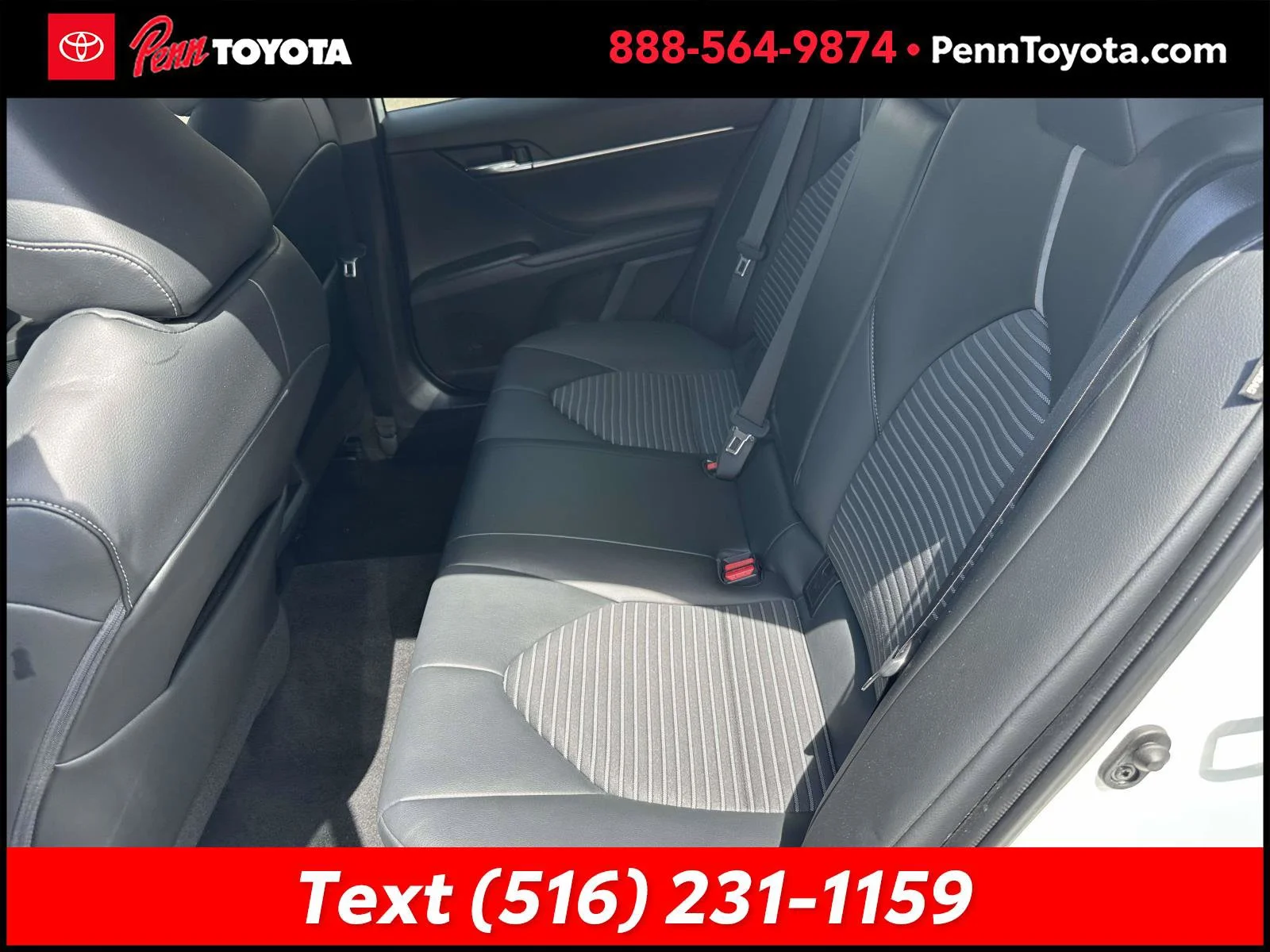 Used 2022 White Toyota SE Nightshade image 19
