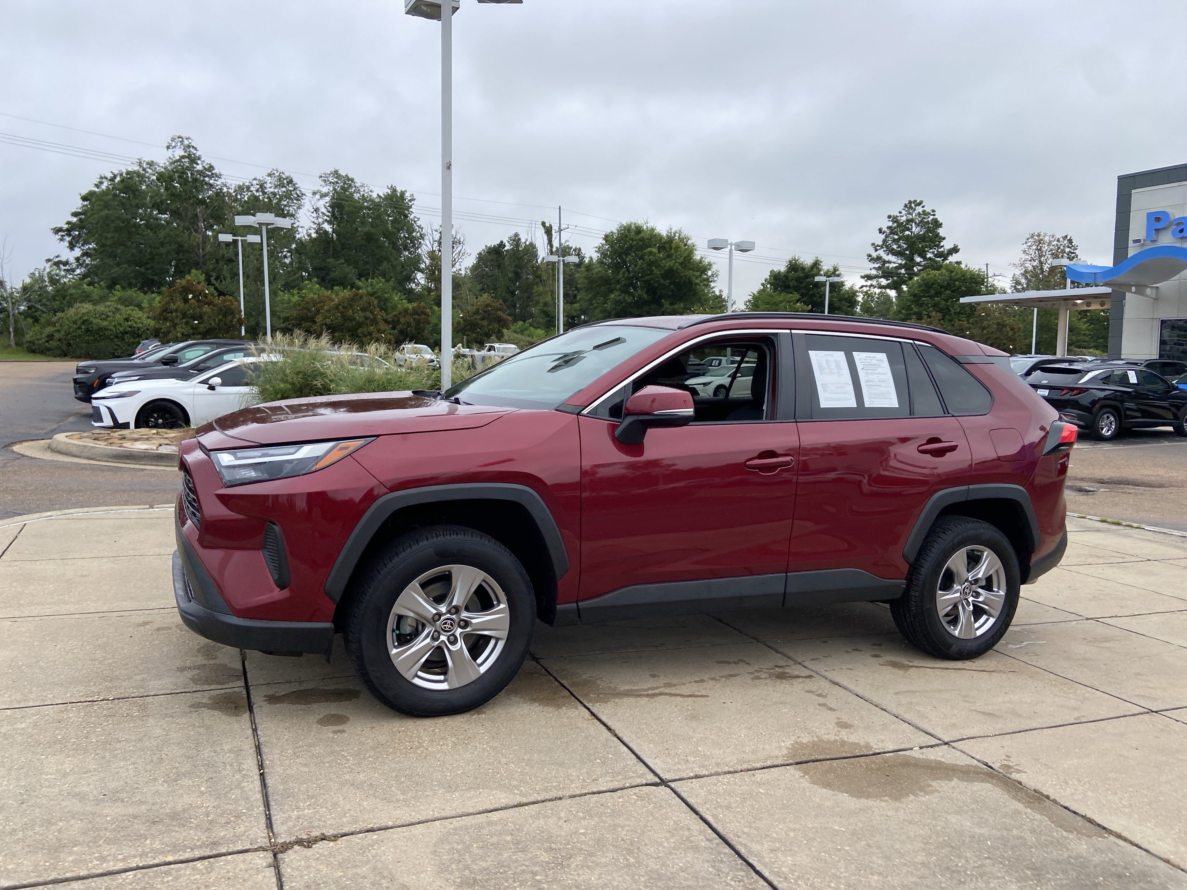 Used 2022 Ruby Flare Pearl Toyota XLE image 3