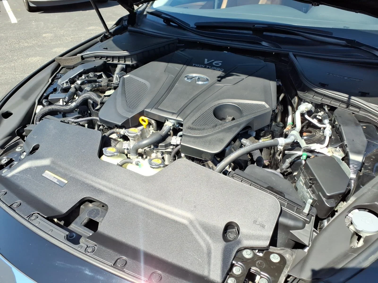 Certified Used 2023 Black INFINITI LUXE image 23