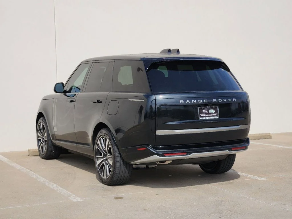 2025 Land Rover Range Rover SE - Photo 3