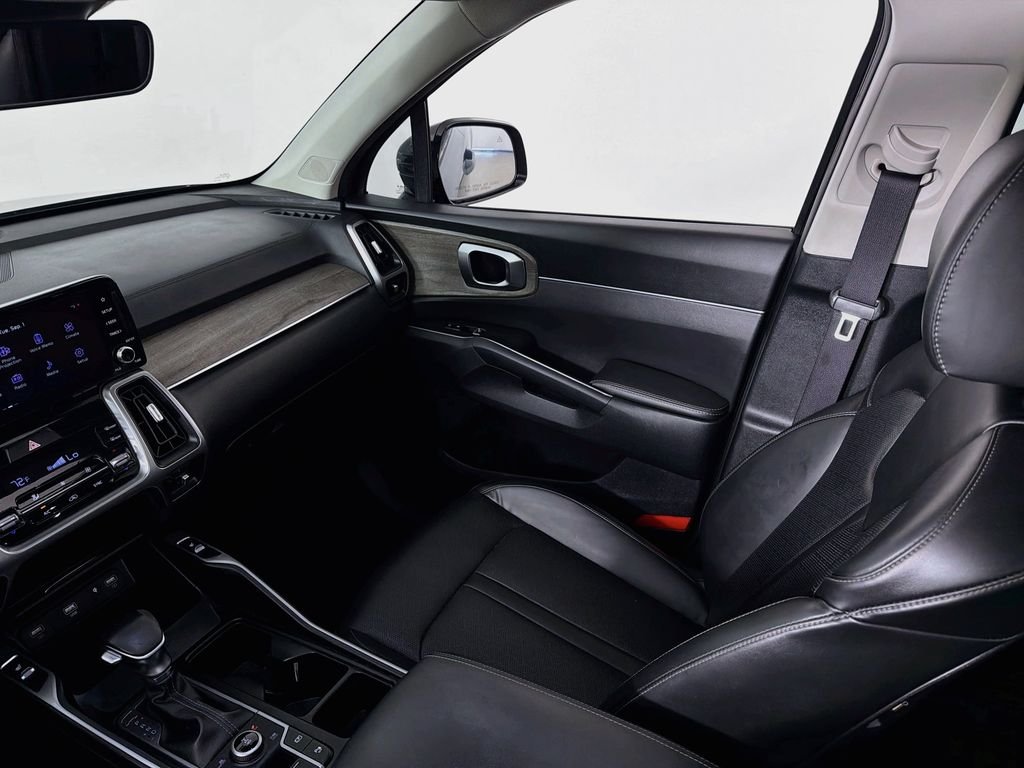 Used 2023 Aruba Green Kia X-Line EX image 24