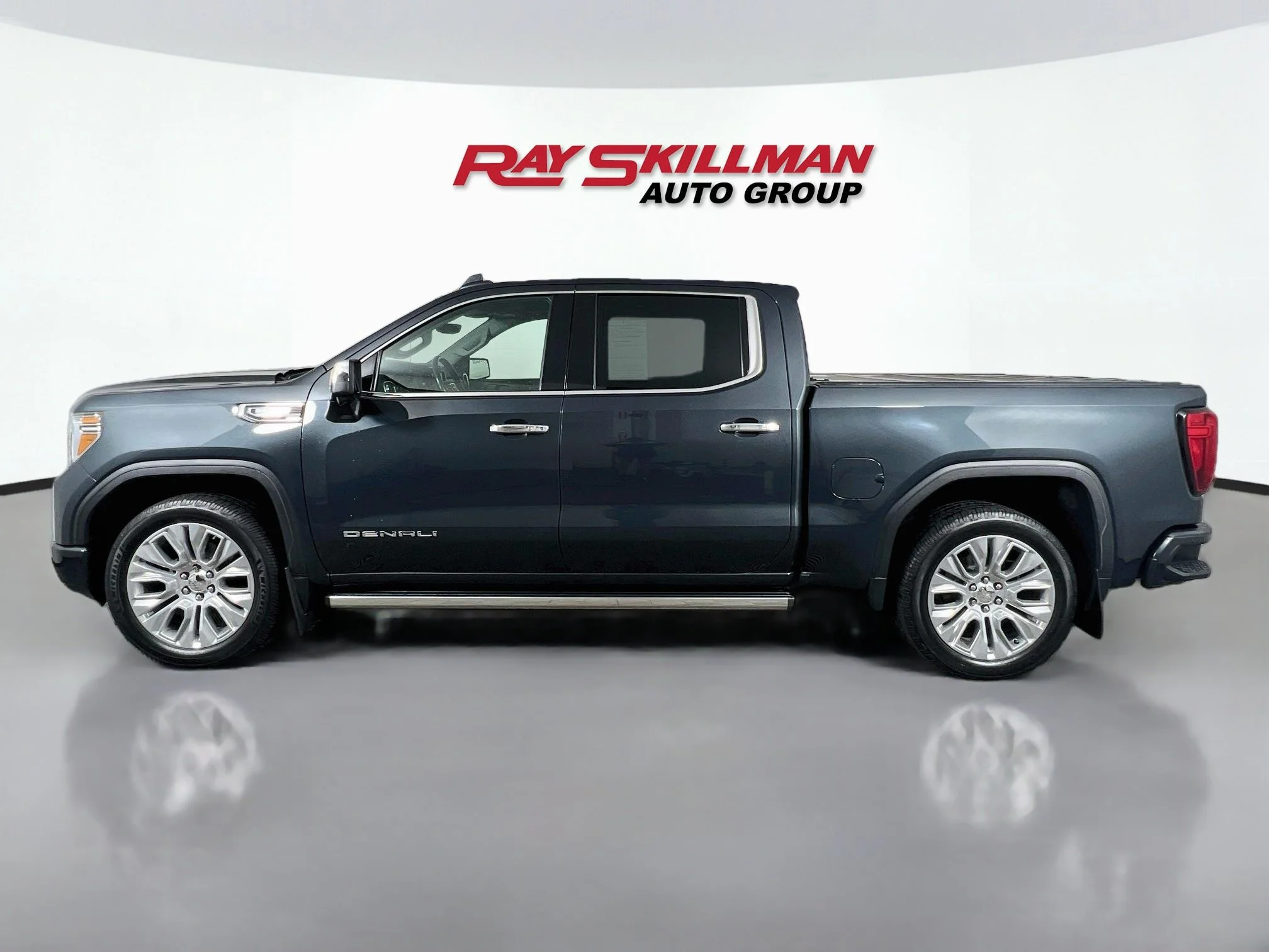 Used 2021 Hunter Metallic GMC DENALI image 4