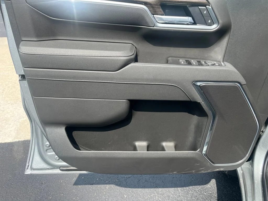 New 2026 Sterling Gray Metallic Chevrolet LT image 12