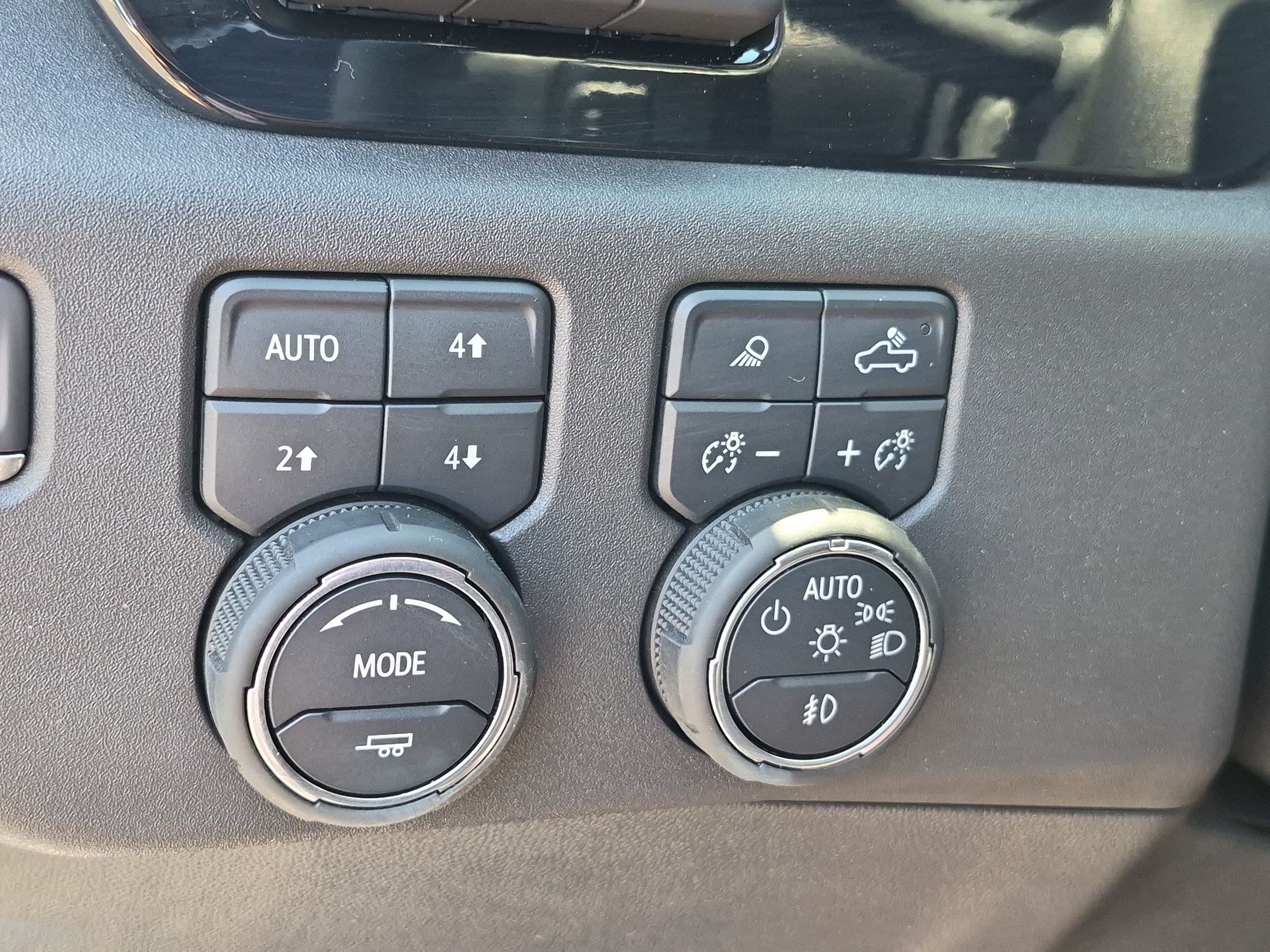 Used 2025 Cypress Gray Chevrolet ZR2 image 24