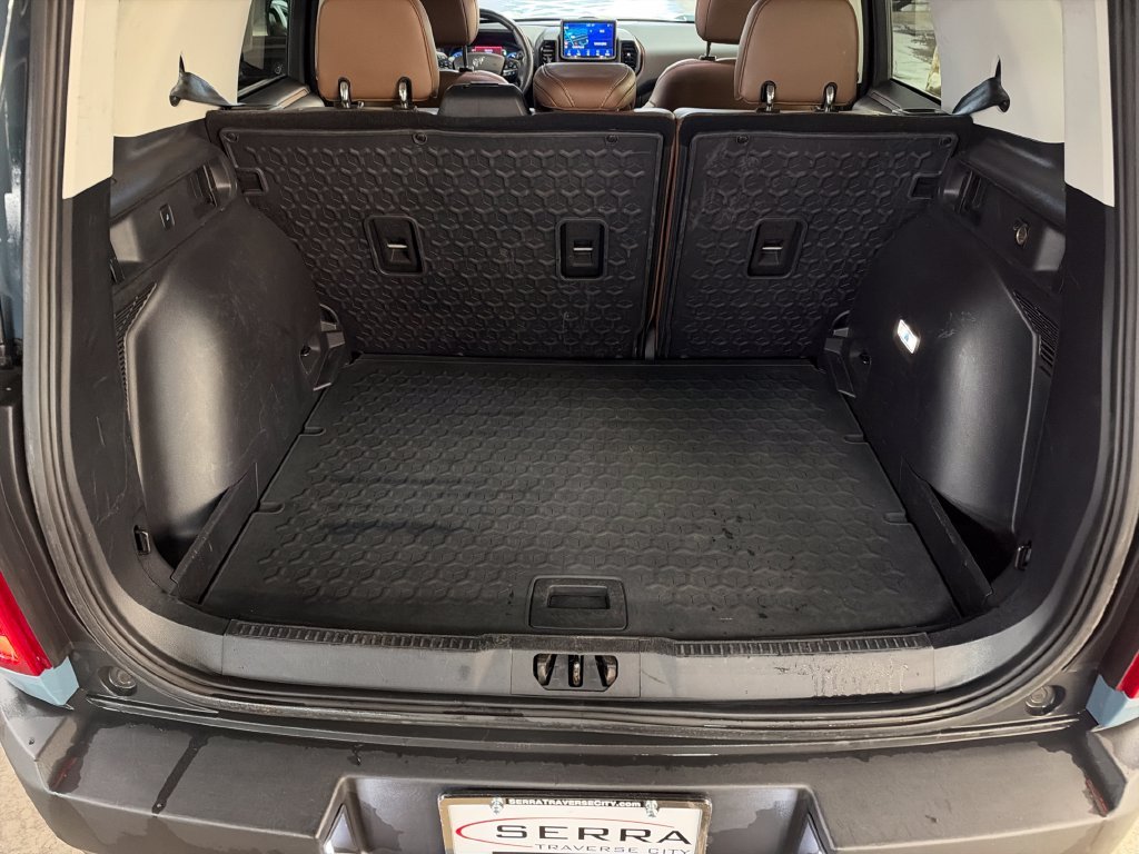 Used 2021 Blue Ford Outer Banks image 28