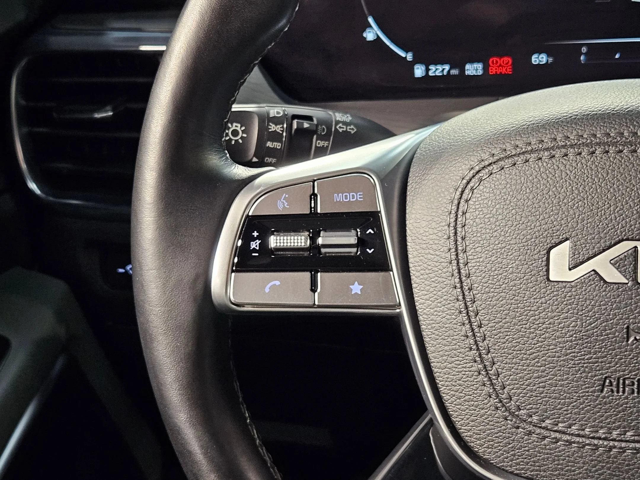 Used 2023 Ebony Black Kia SX X-Line image 29
