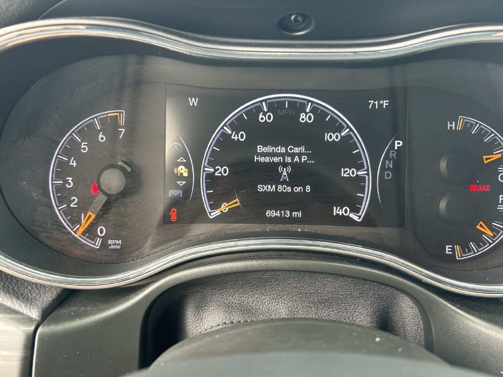 Certified Used 2021 Gray Clearcoat Jeep Laredo X image 36