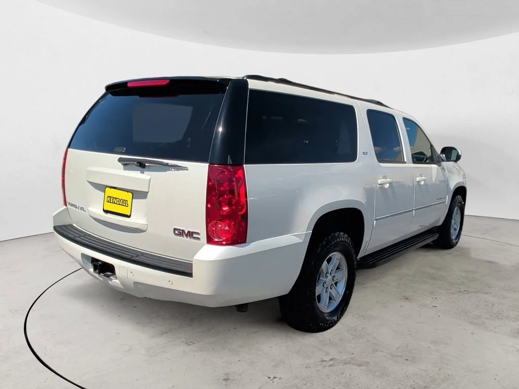 Used 2013 WHITE DIAMOND TRICOAT GMC SLT image 5