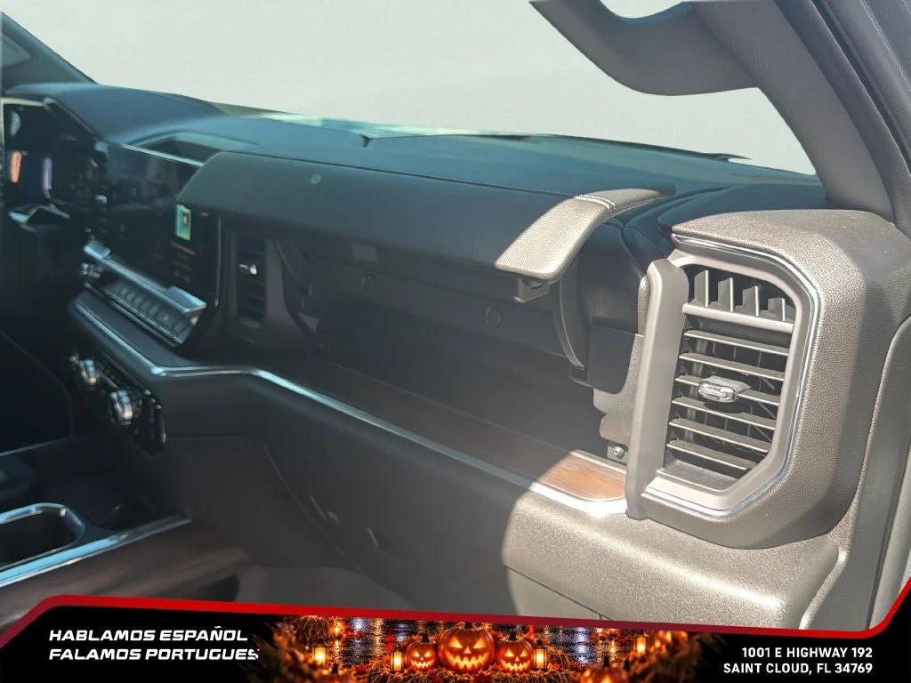 Used 2024 Sterling Metallic GMC SLT image 30