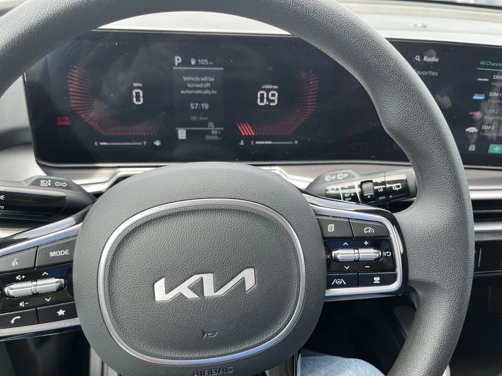 Used 2025 Red Kia LX image 21