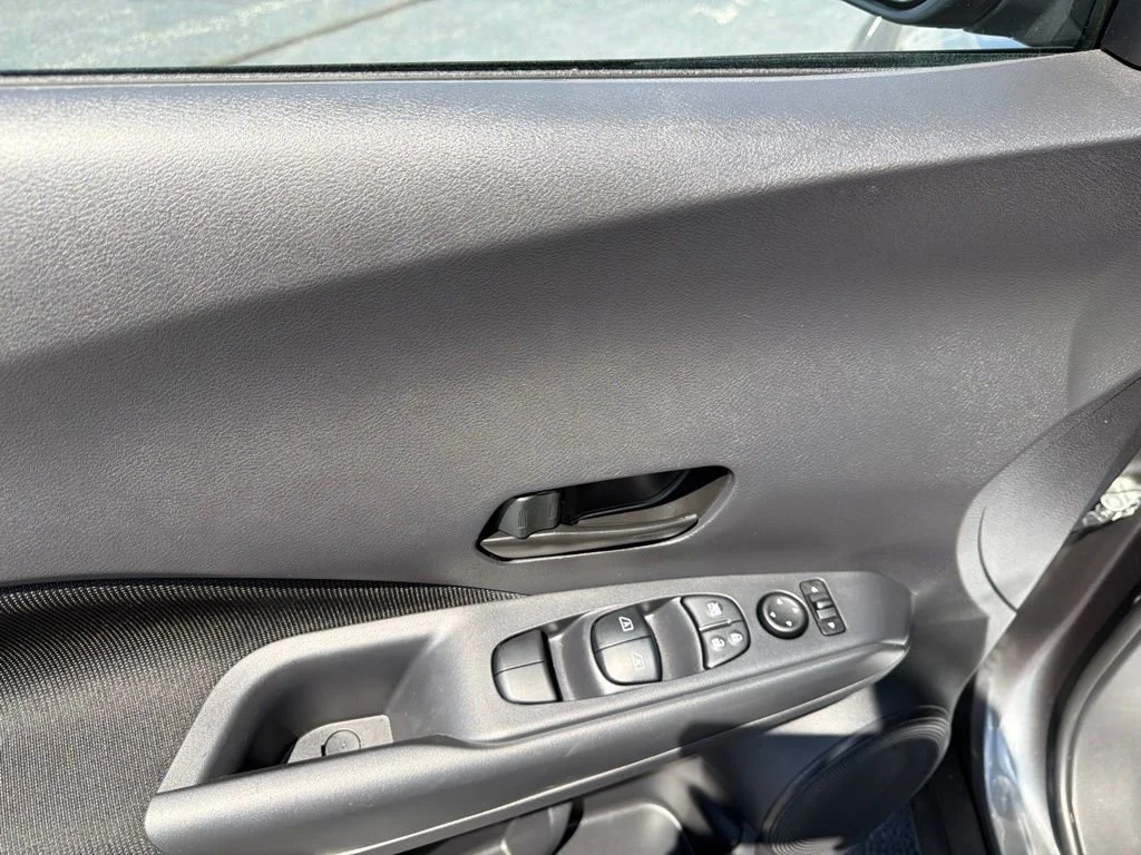 Used 2025 Gun Metall. Nissan S image 13