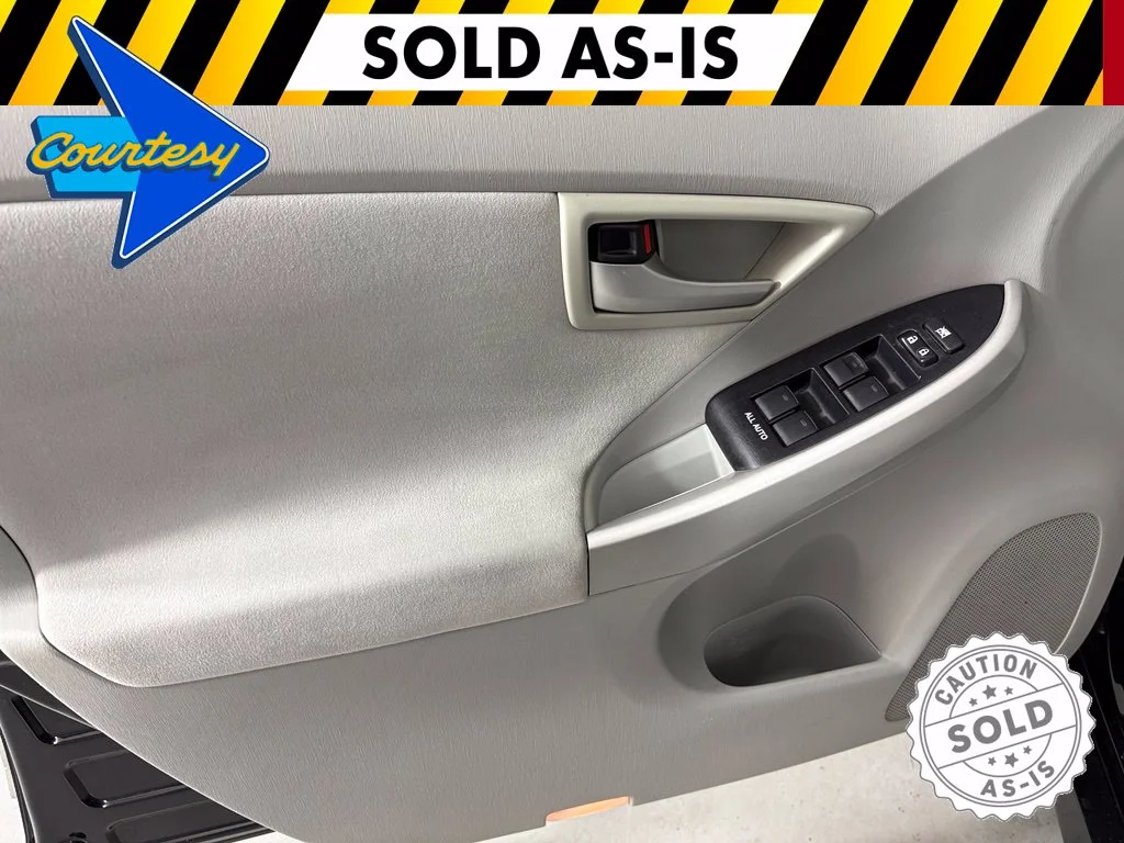 Used 2014 Black Toyota Two image 13