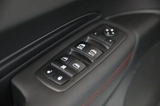 2025 Dodge Durango R/T - Photo 13
